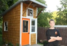 13-jähriger Teenager baut sein eigenes Minihaus "wie ein Architekt".
