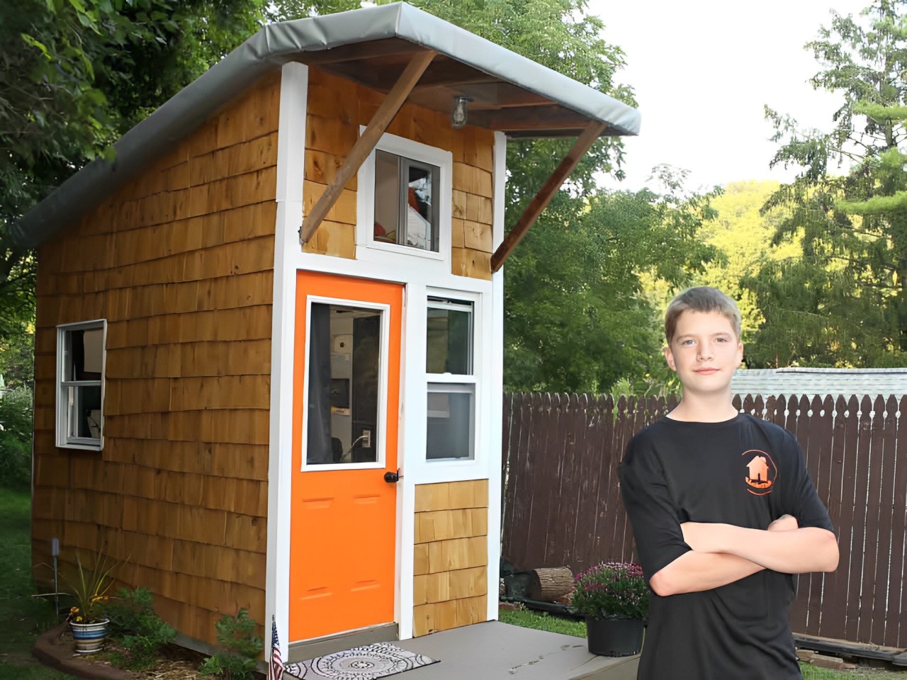 13-jähriger Teenager baut sein eigenes Minihaus "wie ein Architekt".