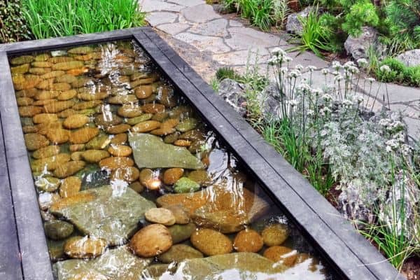 Wie man Regenwasser nutzt
Ein kleines Teich im Garten anlegen